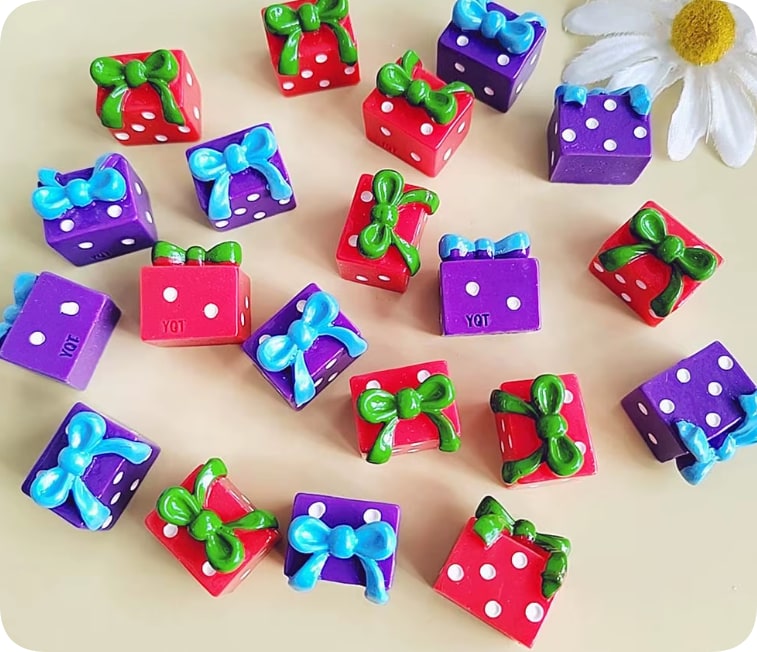 Gift Box Resin Flatbacks for Seasonal Bulk Orders supplied product reference, product code RW25179 thumbnail