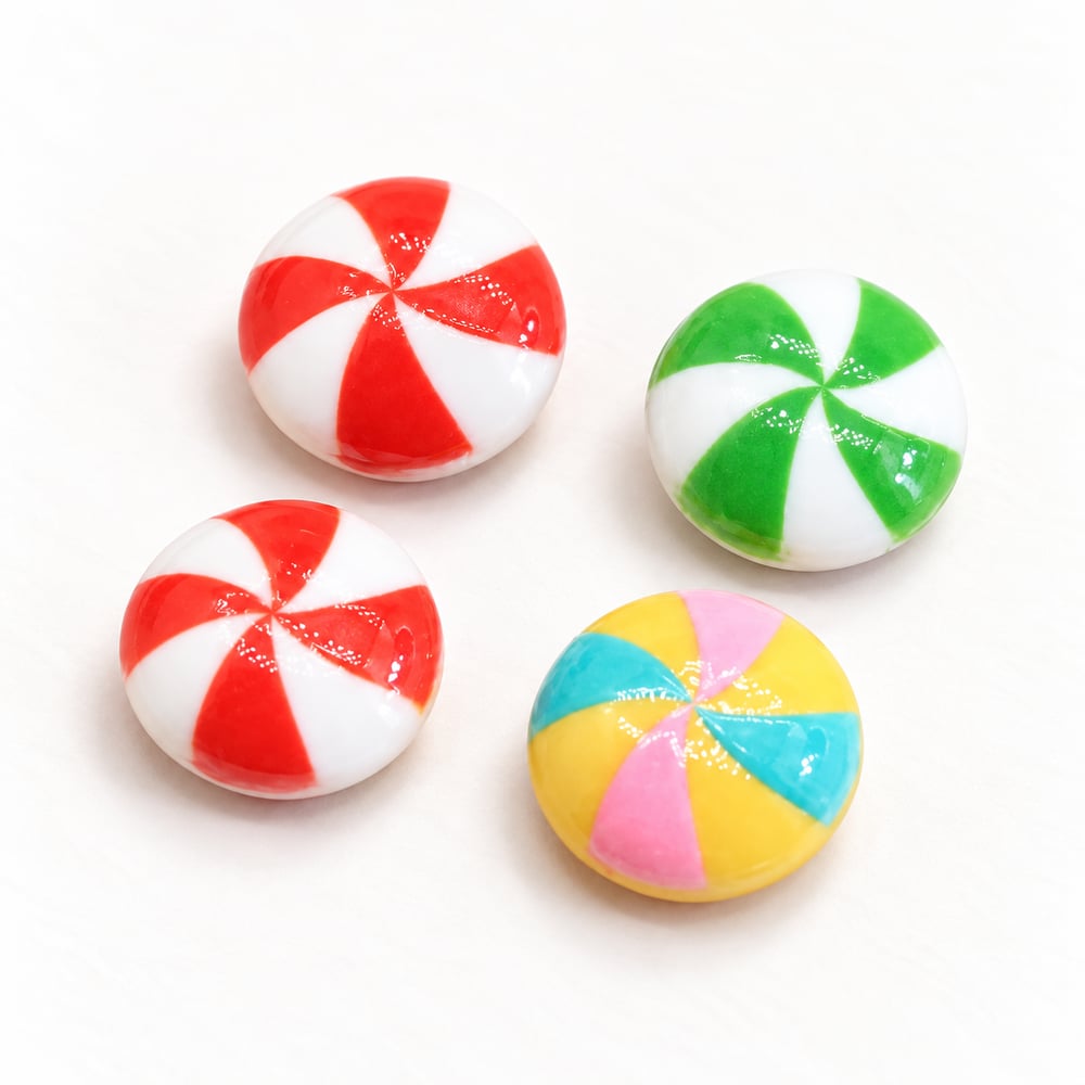 Swirl Candy Resin Flatback Cabochons styled detail illustration, product code RW3465 thumbnail