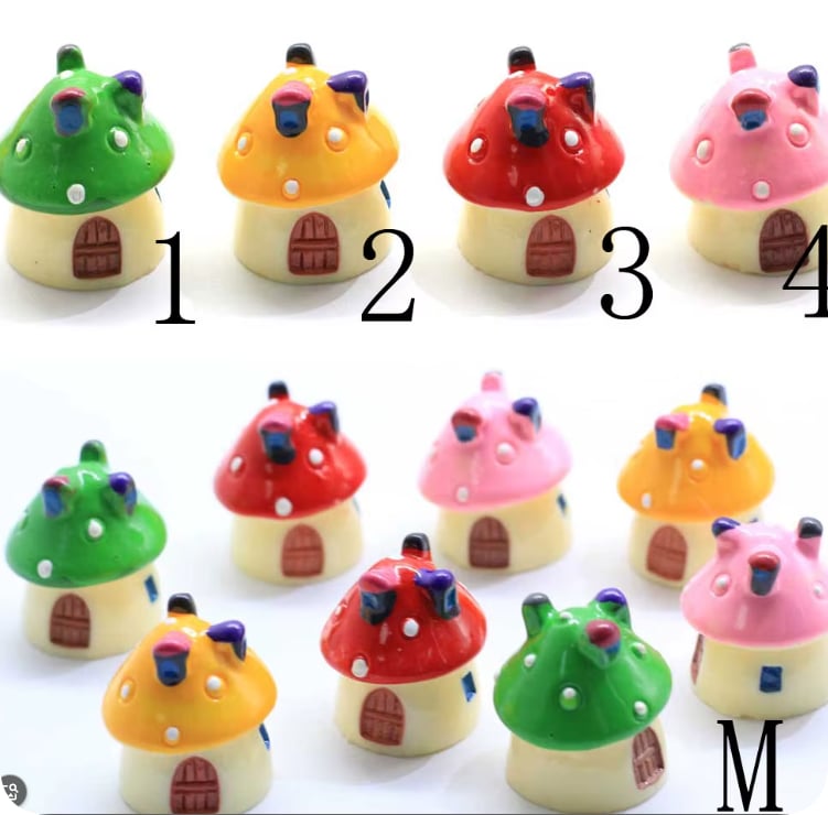 Wholesale Mini Mushroom House Resin Figurines for Fairy Gardens, Terrariums and DIY Crafts assortment, product code RW1394