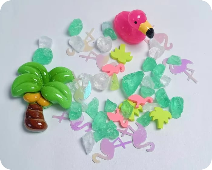 Tropical Bird and Palm Clay Decoration Mix assortment, product code SLM26438
