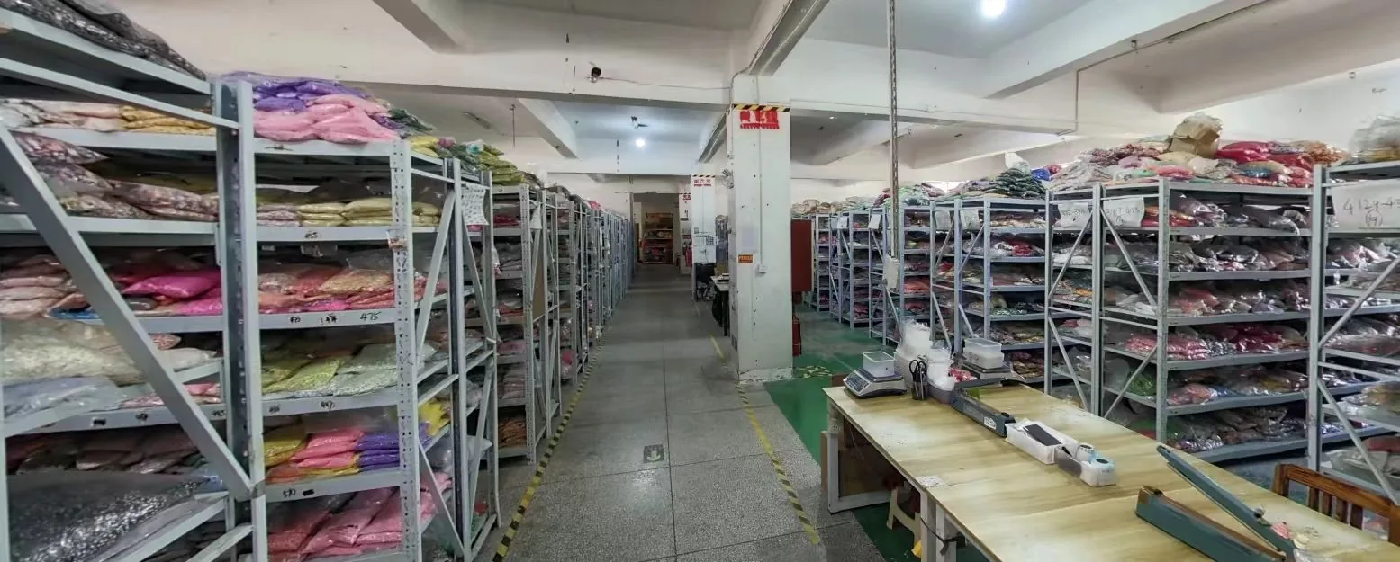 Grouped product inventory on warehouse shelves